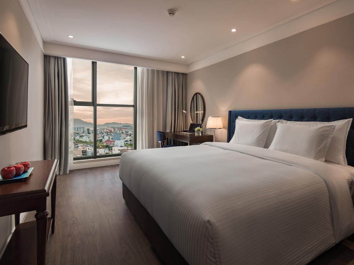 Altara Suites Da Nang By Ahg Extérieur photo